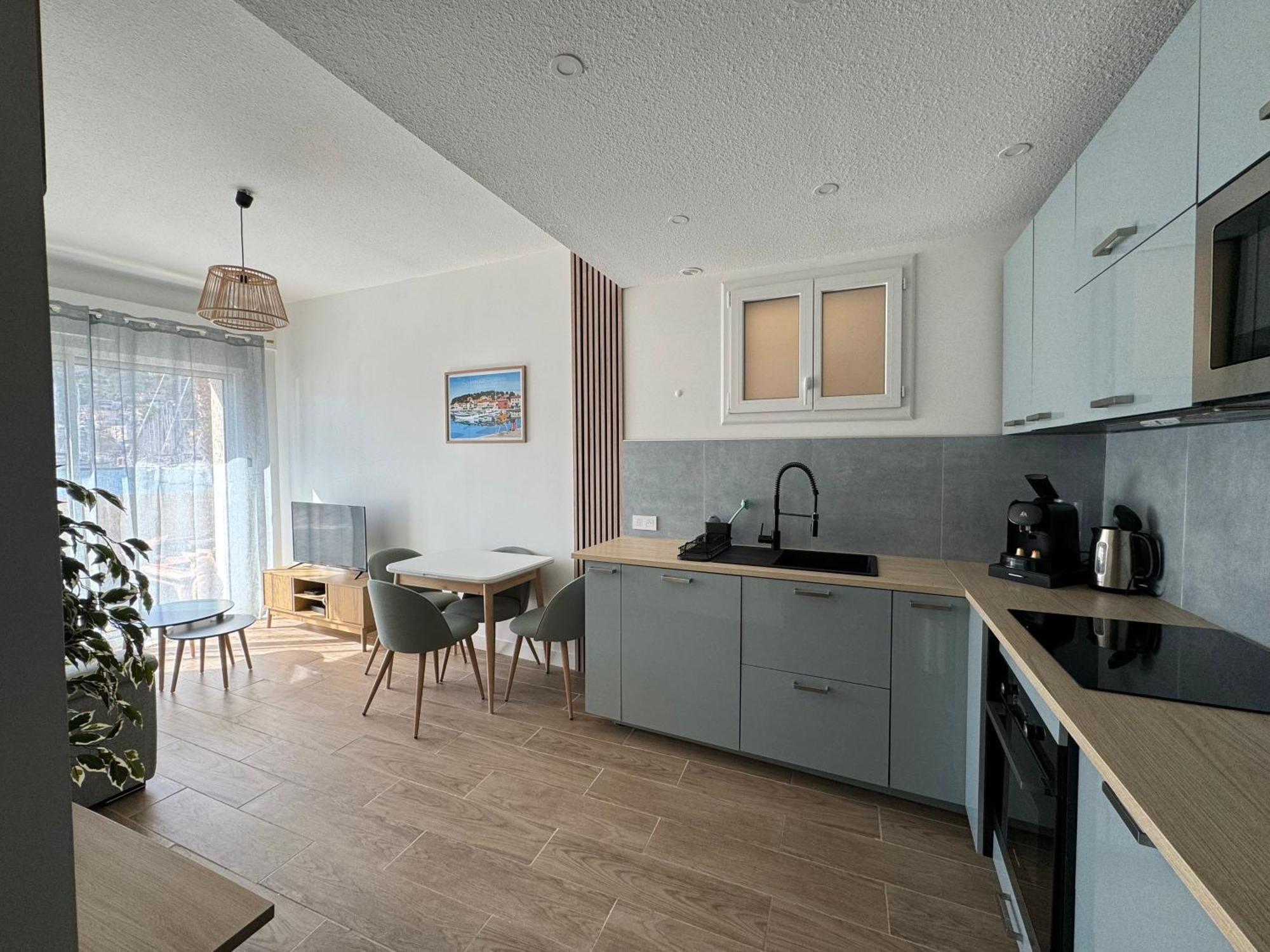 Superbe 4 Personnes Les Pieds Dans L'eau Apartment Saint-Mandrier-sur-Mer